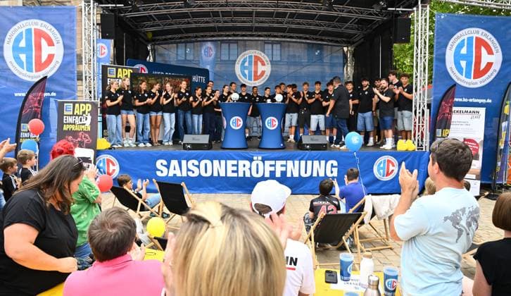 16 08 2025 Handball 1 Bundesliga season 2025 2026 HC Erlangen HCE Event Season opening xwoxzix Honoring B youth female and A youth male on stage