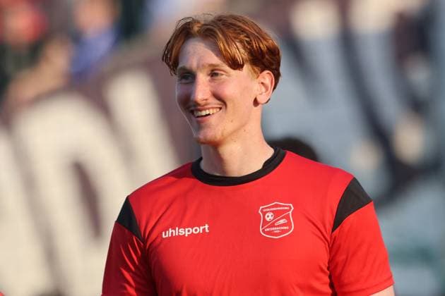 Football, Bundesliga 2, Hertha BSC sign goalkeeper Konstantin Heide from SpVgg Unterhaching - Archive