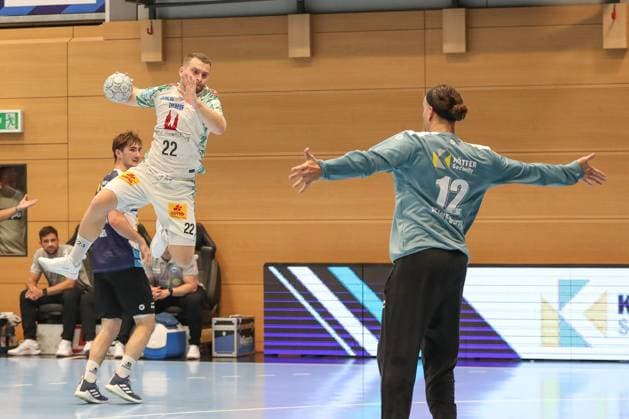 16 08 2025, xgox, Handball Wartburg Cup ThSV Eisenach SC Magdeburg emspor, v l Lukas Mertens Magdeburg, 22 throws goal, Torschuetze, erzielt Tor, Treffer, scores the goal Eisenach
