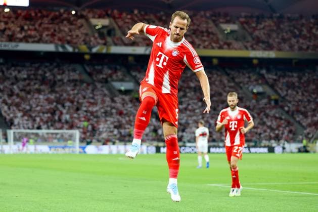 Torjubel von Harry Kane 9 (FC Bayern Muenchen) zum 0:1, VfB Stuttgart vs. FC Bayern Muenchen, Fussball, Franz-Beckenbauer-Supercup, 16.08.2025 Stuttgart Baden-Wuerttemberg Deutschland *** Goal celebration of Harry Kane 9 FC Bayern Muenchen to 0 1, VfB Stuttgart vs FC Bayern Muenchen, Soccer, Franz Beckenbauer Supercup, 16 08 2025 Stuttgart Baden Wuerttemberg Germany Copyright: xkolbert-press ChristianxKolbertx