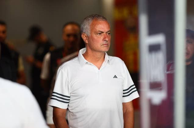 Goztepe v Fenerbahce - Turkish Super Lig IZMIR, TURKIYE - AUGUST 16: Head Coach of Fenerbahce Jose Mourinho is seen ahead of the Turkish Super Lig second-week football match between Fenerbahce and Goztepe at Gursel Aksel Stadium in Izmir, Turkiye on August 16, 2025. Halil Fidan Anadolu Izmir Turkey. Editorial use only. Please get in touch for any other usage.  Copyright: x2025xAnadoluxHalilxFidanx