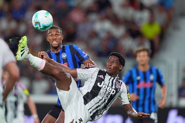 Juventus Jonathan David scores 0-1 during the Bortolotti trophy, soccer match between Atalanta and Juventus at Gewiss Stadium in Bergamo , North Italy - Saturday , August 16 , 2025 . - Soccer  Copyright: xSpada LaPressex
