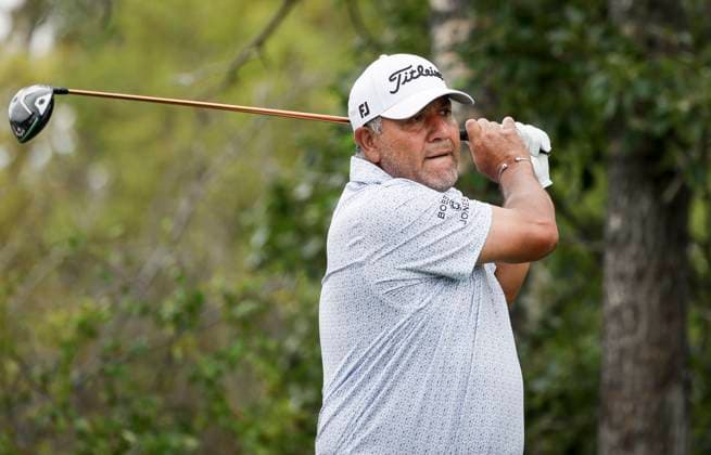 August 16, 2025, Calgary, Ab, CANADA: Argentina s Ricardo Gonzalez hits a tee shot on the fifteenth hole during the PGA, Golf Herren Tour Champions golf event in Calgary, Alta., Saturday, Aug. 16, 2025. Ricardo Gonzalez  - ZUMAc35_ 20250816_zaf_c35_124 Copyright: xJeffxMcintoshx