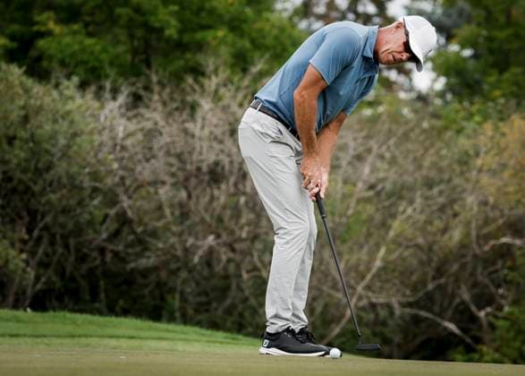 August 16, 2025, Calgary, Ab, CANADA: Australia s Richard Green putts on the fourteenth green during the PGA, Golf Herren Tour Champions golf event in Calgary, Alta., Saturday, Aug. 16, 2025. Richard Green  - ZUMAc35_ 20250816_zaf_c35_199 Copyright: xJeffxMcintoshx