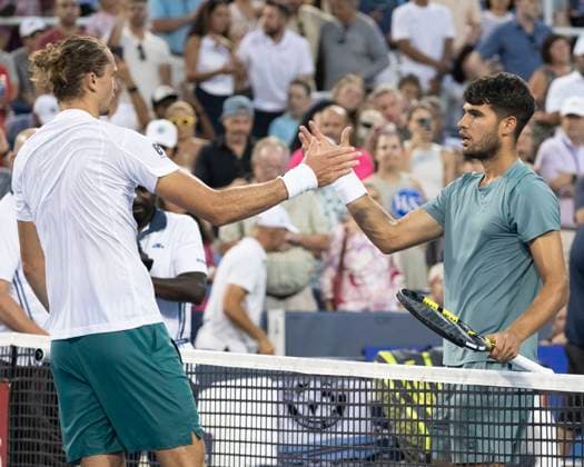 CINCINNATI, OH - AUGUST 16: Carlos Alcaraz (ESP) shakes hands with Alexander Zverev (GER) after winning the semifinals in the Cincinnati Open at the Lindner Family Tennis Center on August 16, 2025 in Mason, OH. (Photo by Shelley Lipton Icon Sportswire) TENNIS: AUG 16 Cincinnati Open EDITORIAL USE ONLY Icon250816678