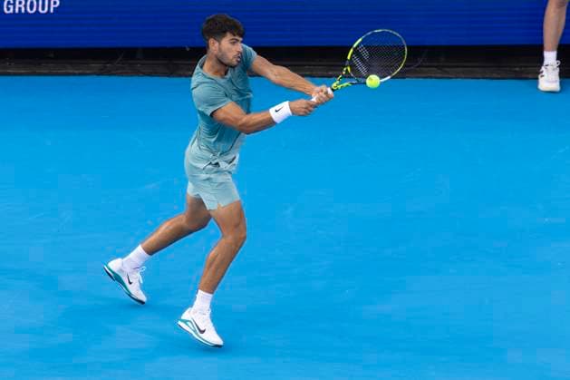 August 16, 2025, Mason, Ohio, USA: Mason, Ohio; Cincinnati Open Tennis Tournament - 2025 08 15 - Carlos Alcaraz plays a ball against opponent Alexander (Sasha) Zverev. - ZUMAPress Mason USA - ZUMAn24_ 20250816_zaf_n24_109 Copyright: xWallyxNellx