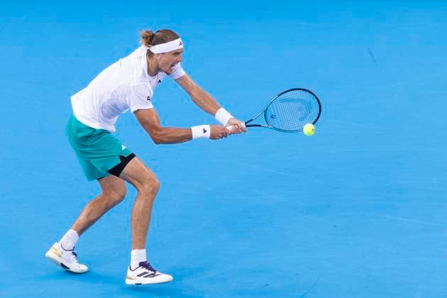 August 16, 2025, Mason, Ohio, USA: Mason, Ohio; Cincinnati Open Tennis Tournament - 2025 08 15 - Alexander (Sasha) Zverev plays a ball against opponent Carlos Alcaraz. - ZUMAPress Mason USA - ZUMAn24_ 20250816_zaf_n24_200 Copyright: xWallyxNellx