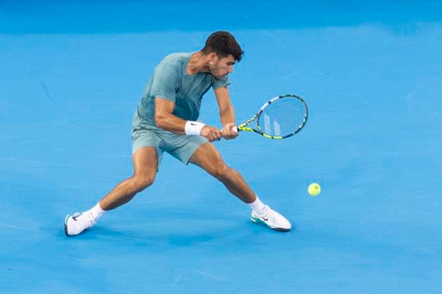 August 16, 2025, Mason, Ohio, USA: Mason, Ohio; Cincinnati Open Tennis Tournament - 2025 08 15 - Carlos Alcaraz plays a ball against opponent Alexander (Sasha) Zverev. - ZUMAPress Mason USA - ZUMAn24_ 20250816_zaf_n24_261 Copyright: xWallyxNellx