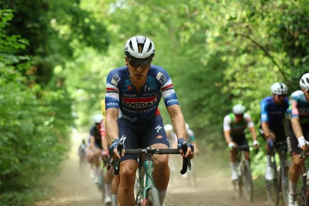 Belgian Tim Merlier pictured in action during the elite race at the Belgian Gravel Championships, Sunday 17 August 2025, in Westerlo. DAVIDxPINTENS  x131385041x