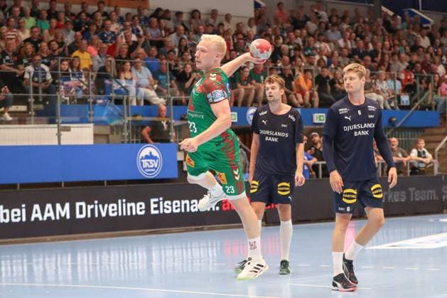 17 08 2025, xgox, Handball Wartburg Cup SC Magdeburg Skanderborg Handbold emspor, v l Magnus Saugstrup Magdeburg, 23 throws goal, Torschuetze, erzielt Tor, Treffer, scores the goal Eisenach