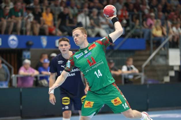 17 08 2025, xgox, Handball Wartburg Cup SC Magdeburg Skanderborg Handbold emspor, v l Omar Ingi Magnusson Magdeburg, 14 at Siebenmeter Eisenach