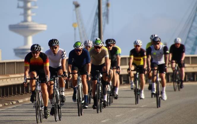 ADAC Cyclassics cycling race in Hamburg Participants on the 110-kilometre amateur course