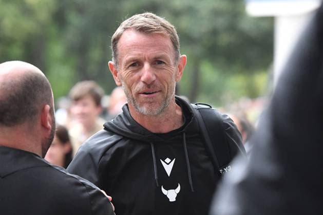 Hull City v Oxford United EFL Sky Bet Championship 17 08 2025. Oxford United head Coach Gary Rowett arriving at Hull City MKM stadium before the EFL Sky Bet Championship match between Hull City and Oxford United at the MKM Stadium, Kingston upon Hull, England on 17 August 2025. Kingston upon Hull MKM Stadium East Riding of Yorkshire England Editorial use only DataCo restrictions apply See www.football-dataco.com , Copyright: xIanxLyallx PSI-22574-0015