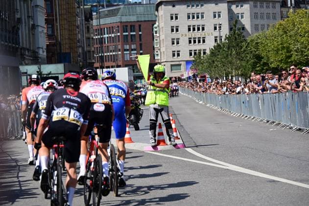 17 08 2025 xkhx Hamburg ADAC CYCLASSICS 2025 cycling event Binnenalster
