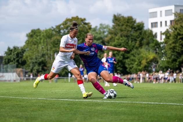 Nicole Billa VfB Stuttgart, 26 in duel with Johanna Berg FSV Mainz 05, 09 , GER, VfB Stuttgart vs 1 FSV Mainz 05, Soccer Women DFB Cup, Playoff, Season 2025 2026, 17 08 2025 GER, VfB Stuttgart vs 1 FSV Mainz 05, Soccer Women DFB Cup, Playoff, Season 2025 2026, 17 08 2025 Bad Cannstatt Copyright: xEibner-Pressefoto Memmlerx EP_MMR