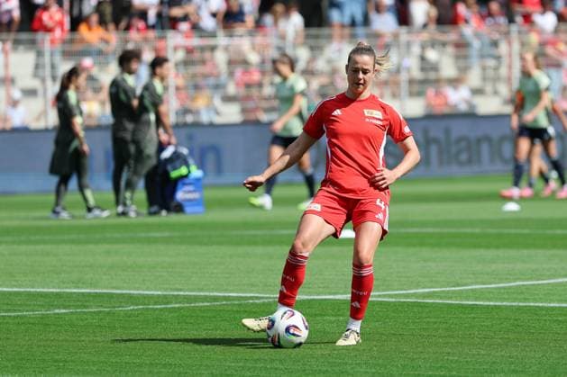 1 Bundesliga Womens Test Match Union Berlin Real Madrid Anna Aehling Union Berlin 4 , during the match in the 1 Bundesliga Womens Test Match Union Berlin Real Madrid in Berlin, Stadion An der alten Försterei , on 17 08 2025 DFB regulations prohibit any use of photographs as image sequences and or quasi video Copyright: xBEAUTIFULxSPORTS Frankex