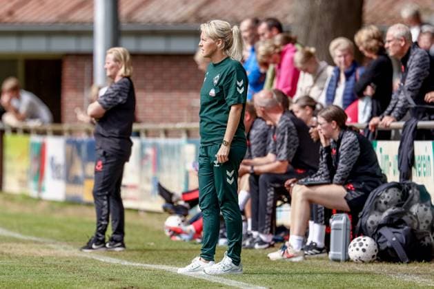 Friederike Kromp Fritzy Kromp, Coach, Head Coach, SV Werder Bremen , 17 08 2025, Bramsche Germany , Soccer, Test match women, SV Werder Bremen FC Twente Enschede xobx