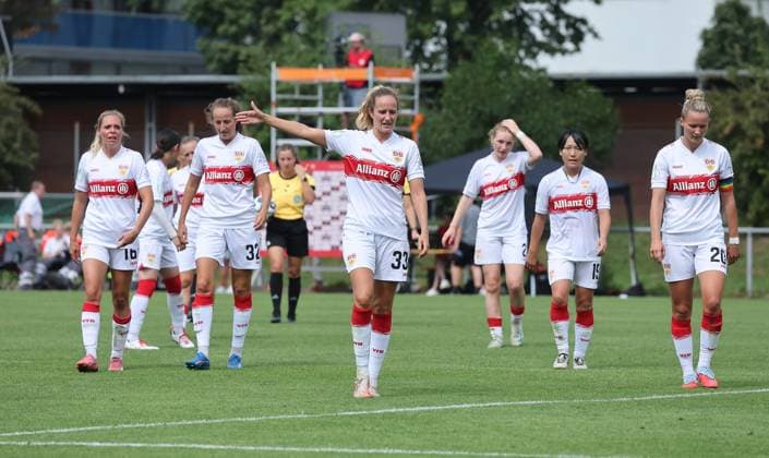 Stuttgart , DFB Cup Women VfB Stuttgart vs 1 FSV Mainz 05 , Disappointment VfB , center Fabienne Dongus