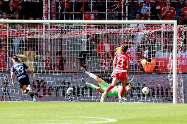 DEU, 2 BL, Frauen, 1 FC Union vs Real Madrid, 17 08 2025, Stadion Alte Foersterei, Berlin, DEU, 2 BL, Frauen, 1 FC Union vs Real Madrid, im Bild 0 1 , CARA BOESL 1 FC Union Berlin 1 , Nele Bauereisen 1 FC Union Berlin 23 , Eva Navarro Real Madrid 19 DFL regulations prohibit any use of Photographs as image sequences and or quasi video nordphotoxGmbHx xEngler nph00076