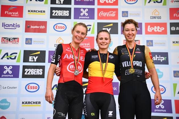 Belgian 2025 National Championship Gravel Westerlo 17 08 2025 WESTERLO, BELGIUM - AUGUST 17 : Truyen Marthe (BEL) of Fenix-Deceuninck, Claes Lotte (BEL), Bex Nathalie on the podium during the Elite cycling Gravel race of the Belgian National Championships 2025 an UCI National Championships Gravel race with start and finish in Westerlo on August 17, 2025 in Westerlo, Belgium, 17 08 2025 Westerlo Belgium  Copyright: xGvgx