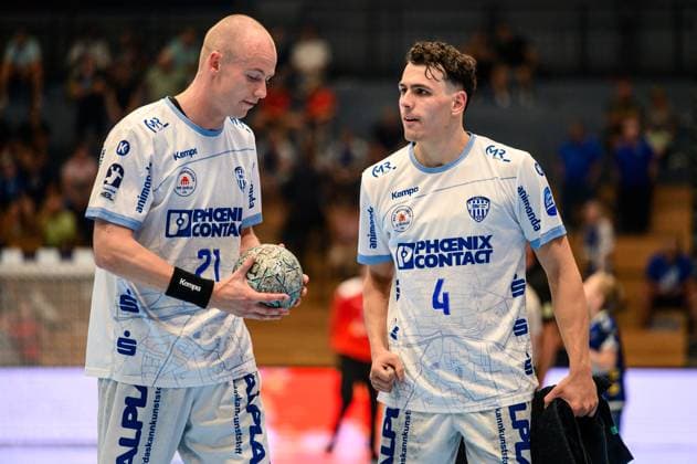 Leve, Carstensen LA, TBV Lemgo Lippe, 21 , Samuel, Zehnder LA, TBV Lemgo Lippe, 4 GER, Thuringia, ThSV Eisenach v TBV Lemgo Lippe, Wartburg Cup Eisenach 2025, Handball, Season 2025 2026, Sunday, 17 08 2025 GER, Thuringia, ThSV Eisenach v TBV Lemgo Lippe, Wartburg Cup Eisenach 2025, Handball, Season 2025 2026, Sunday, 17 08 2025 Eisenach Copyright: xEibner-Pressefoto MartinxHerbstx EP_MHT