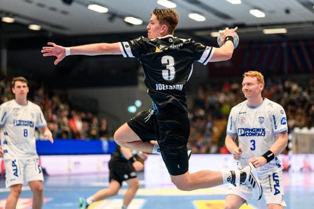 Oskar Joelson ThSV Eisenach, 3 , Lukas, Theillinger RL, TBV Lemgo Lippe, 3 GER, Thuringia, ThSV Eisenach vs TBV Lemgo Lippe, Wartburg Cup Eisenach 2025, Handball, Season 2025 2026, Sunday, 17 08 2025 GER, Thuringia, ThSV Eisenach vs TBV Lemgo Lippe, Wartburg Cup Eisenach 2025, Handball, Season 2025 2026, Sunday, 17 08 2025 Eisenach Copyright: xEibner-Pressefoto MartinxHerbstx EP_MHT