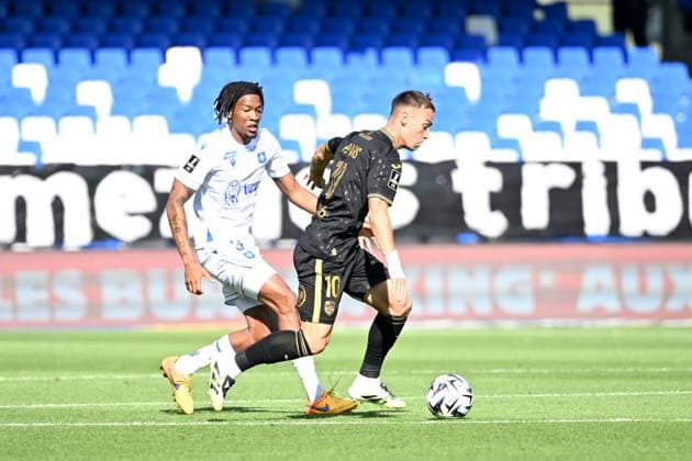AJ Auxerre v FC Lorient - Ligue 1 McDonald s 2025 2026 03 Gabriel OSHO (aja) - 10 Pablo PAGIS (fcl) during the Ligue 1 McDonald s match between Auxerre and Lorient at Stade Abbe Deschamps on August 17, 2025 in Auxerre, France. Auxerre France  Copyright: xFEPx 776368634