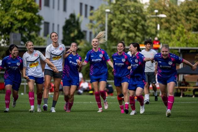 Chiara Bouziane FSV Mainz 05, 10 and team celebrate the victory, GER, VfB Stuttgart vs 1 FSV Mainz 05, Soccer Women DFB Cup, Playoff, Season 2025 2026, 17 08 2025 GER, VfB Stuttgart vs 1 FSV Mainz 05, Soccer Women DFB Cup, Playoff, Season 2025 2026, 17 08 2025 Bad Cannstatt Copyright: xEibner-Pressefoto Memmlerx EP_MMR