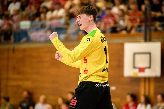 Bietigheim HBL 25 26 DHB Pokal SG BBM Bietigheim VfL Potsdam Torhueter Frederik Höler Hoeler Potsdam Bietigheim Bissingen Halle am Viadukt Baden Württemberg Germany
