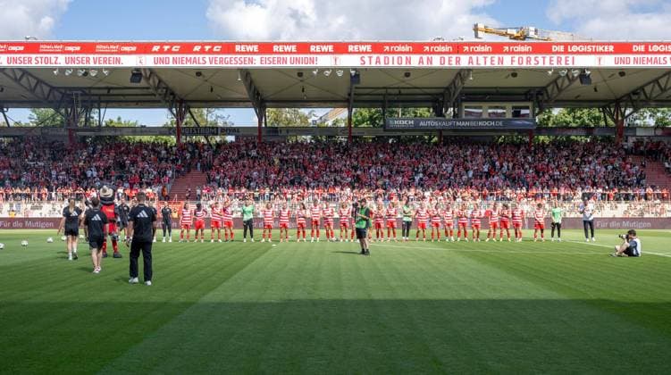 Soccer, Women, Test match, 2025 2026 season, 1 FC Union Berlin Real Madrid, before the match the team was officially presented at Union, 17 08 2025, Copyright: xMatthiasxKochx