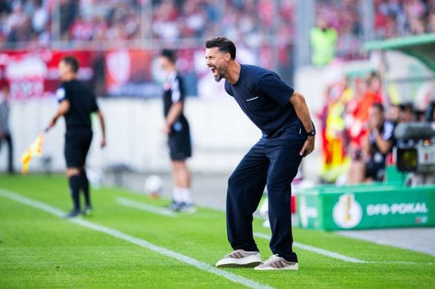 17 08 2025 Football, 2025 2026, 1 Main Round, Hallescher FC FC Augsburg Sandro Wagner Coach Augsburg DFB REGULATIONS PROHIBIT ANY USE OF PHOTOGRAPHS AS IMAGE SEQUENCES AND OR QUASI VIDEO