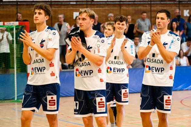 Bietigheim HBL 25 26 DHB Pokal SG BBM Bietigheim VfL Potsdam the team of Potsdam dissatisfied disappointed dejected frustrated, Bietigheim Bissingen Halle am Viadukt Baden Württemberg Germany