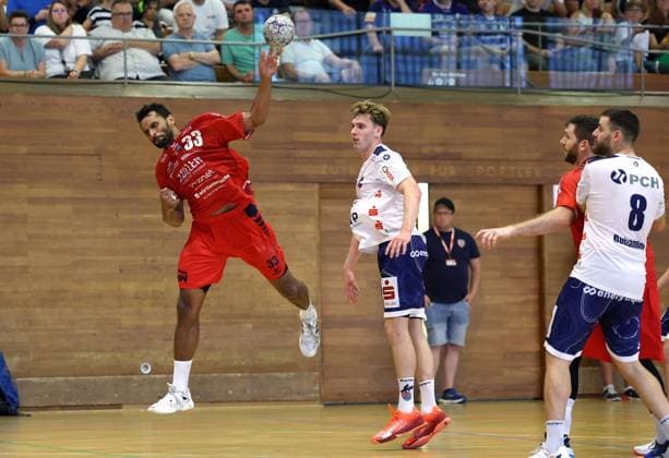 BAU 17 08 2025 Bietigheim Handball DHB Pokal SG BBM Bietigheim vs VfL Potsdam, Djibril M Bengue BBM, left