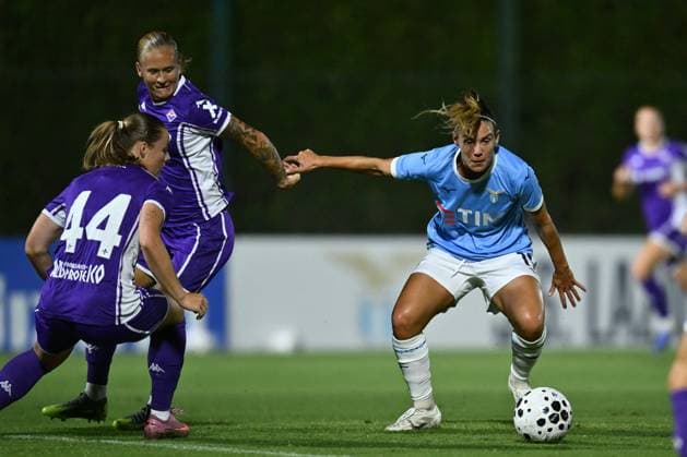Filippa Curmark of A.C.F Fiorentina and Clarisse Le Bihan of S.S. Lazio are in action during the friendly match between S.S. Lazio Women vs A.C.F. Fiorentina Femminile at the Mirko Fersini Stadium on August 17, 2025 in Formello, Italy.  Copyright: xDomenicoxCippitelli IPAxSportx xipa-agency.netx xx IPA_62617802 IPA_Agency_IPA62617802