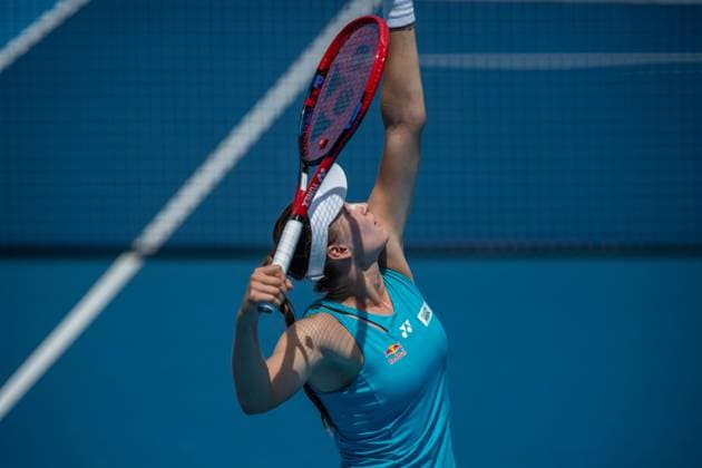 Cincinnati Open Semifinals: Iga ÅöwiÄÖtek V Elena Rybakina Elena Rybakina is seen during her semifinals match at the Cincinnati Open in Mason, Ohio, on August 17, 2025. Mason Ohio United States  Copyright: xJasonxWhitmanx originalFilename:whitman-cincinna250817_npz0U.jpg