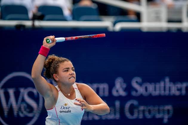 Cincinnati Open Semifinals: Jasmine Paolini V Veronika Kudermetova Jasmine Paolini is seen during her semifinals match at the Cincinnati Open in Mason, Ohio, on August 17, 2025. Mason Ohio United States  Copyright: xJasonxWhitmanx originalFilename:whitman-cincinna250817_npM1K.jpg