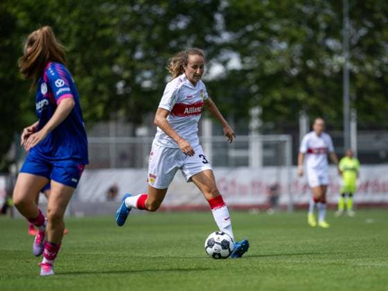 Tamar Dongus VfB Stuttgart, 32 on the ball, GER, VfB Stuttgart vs 1 FSV Mainz 05, Soccer Women DFB Cup, Playoff, Season 2025 2026, 17 08 2025 GER, VfB Stuttgart vs 1 FSV Mainz 05, Soccer Women DFB Cup, Playoff, Season 2025 2026, 17 08 2025 Bad Cannstatt Copyright: xEibner-Pressefoto Memmlerx EP_MMR