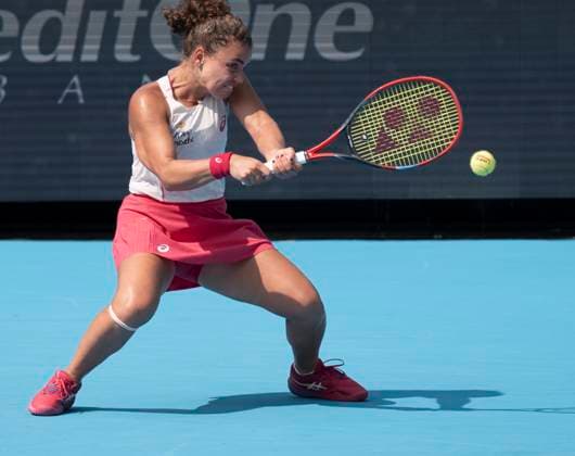 August 17, 2025: Veronika Kudermetova loses to Jasmine Paolini (ITA) 6-3, 6-7, at the Cincinnati Open being played at Lindner Family Tennis Center in Mason, Ohio, {USA} Tennisclix Cal Media Mason USA - ZUMAc04_ 20250817_zma_c04_097 Copyright: xLesliexBillmanx