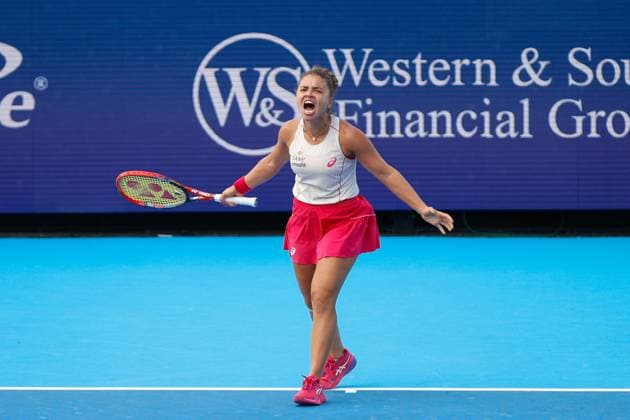 CINCINNATI, OH - AUGUST 17: Jasmine Paolini of Italy reacts after defeating Veronika Kudermetova during the semifinal round of the Cincinnati Open at the Lindner Family Tennis Center on August 17, 2025 in Mason, OH. (Photo by Ian Johnson Icon Sportswire) TENNIS: AUG 17 Cincinnati Open EDITORIAL USE ONLY Icon250817043