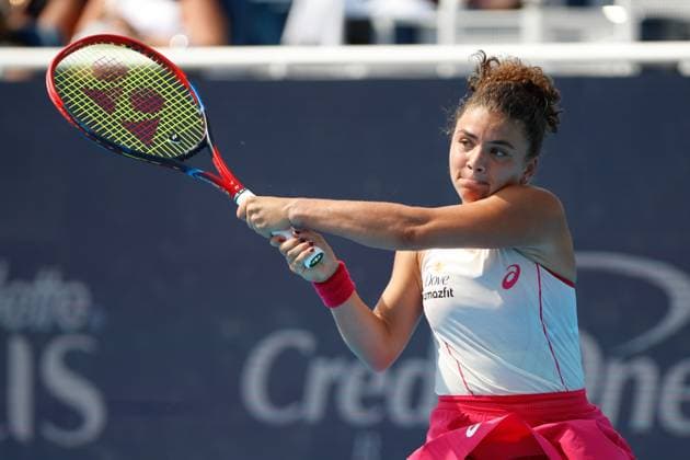 CINCINNATI, OH - AUGUST 17: Jasmine Paolini of Italy watches her shot during the semifinal round of the Cincinnati Open at the Lindner Family Tennis Center on August 17, 2025 in Mason, OH. (Photo by Ian Johnson Icon Sportswire) TENNIS: AUG 17 Cincinnati Open EDITORIAL USE ONLY Icon250817026