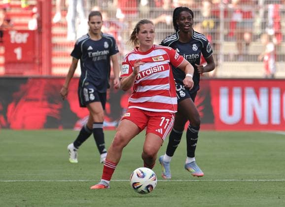 Dina Orschmann on the ball Single image Crop action Sport Soccer Football Test match Womens Bundesliga Season 2025 2026 17 08 2025 1 FC Union Berlin vs Real Madrid CF DFL regulations prohibit any use of photographs as image sequences and or quasi video