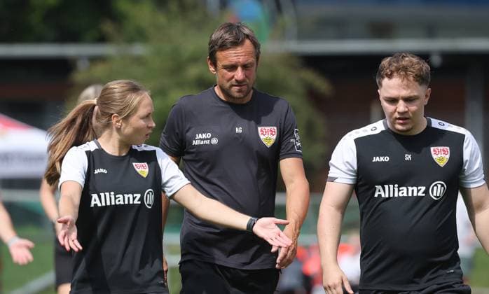 Stuttgart , DFB Cup Women VfB Stuttgart vs 1 FSV Mainz 05 , from left Theresa Panfil Heiko Gerber Simon Kubach VfB