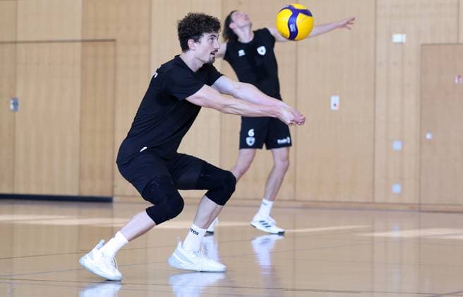 BAU 18 08 2025 Ludwigsburg Volleyball Barock Volleys MTV Ludwigsburg Training, Tim Köpfli in front