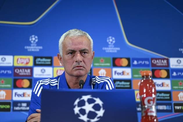 Ahead of Fenerbahce v Benfica - UEFA Champions League ISTANBUL, TURKIYE - AUGUST 19: Fenerbahce head coach Jose Mourinho attends a press conference, PK, Pressekonferenz ahead of the UEFA Champions League playoff first leg match against Portugal s Benfica team at the Chobani Stadium in Istanbul, Turkiye on August 19, 2025. Arif Hudaverdi Yaman Anadolu Istanbul Turkey. Editorial use only. Please get in touch for any other usage.  Copyright: x2025xAnadoluxArifxHudaverdixYamanx