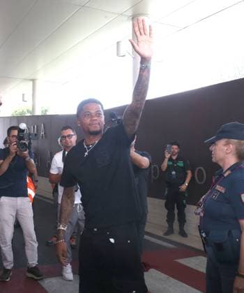 2025-08-19 Aeroporto di Ciampino Nella foto: Leon Bailey il nuovo acquisto della Roma ( Foto Gino Mancini ) during AS Roma s new signing Leo Bailey, Other in Rome, Italy, August 18 2025  Copyright: xGinoxMancini IPAxSportx xipa-agency.netx xx IPA_62728464 IPA_Agency_IPA62728464
