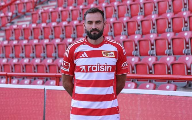 Lucas Tousart 1 FC Union Berlin FCU Football 1 BL Bundesliga Porträttermin Season 2025 2026 Headshot, portrait, introduction, presentation, press event, GER 19 08 25
