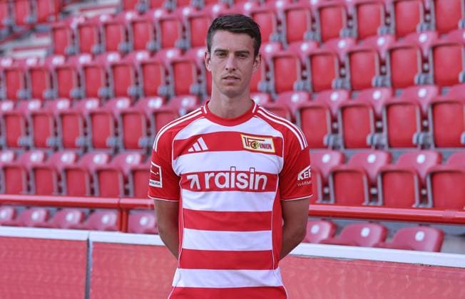 Janik Haberer 1 FC Union Berlin FCU Football 1 BL Bundesliga Portrait Season 2025 2026 Headshot, portrait, introduction, presentation, press event, GER 19 08 25
