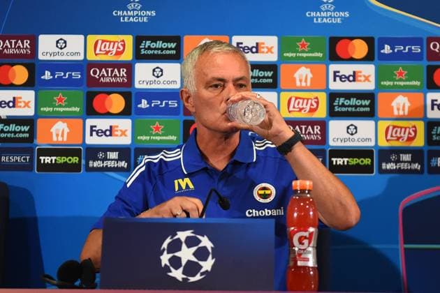 Fenerbahce head coach Jose Mourinho speaks during a press conference, PK, Pressekonferenz at Chobani Stadium in Istanbul, ahead of the UEFA Champions League playoff first leg match against Benfica. Istanbul, Turkey August 19, 2025. ( Photo by Seskimphoto ) Istanbul Turkey Istanbul Turkey Copyright: xSeskimphotox Jose-Mourinho_1908 (2)