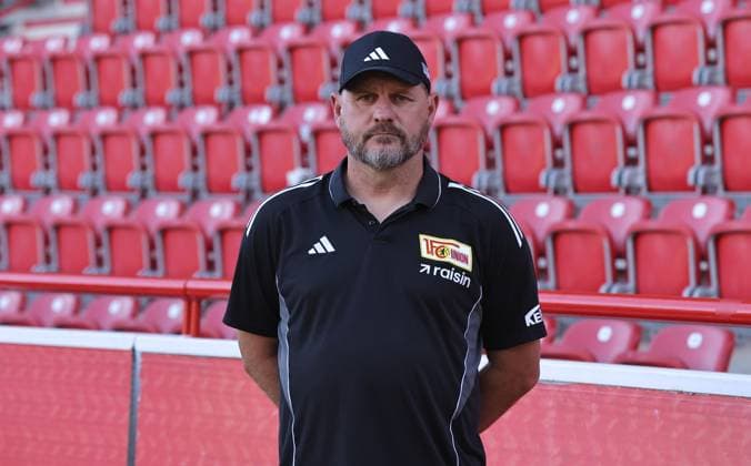 Coach Steffen Baumgart 1 FC Union Berlin FCU Football 1 BL Bundesliga Porträttermin Season 2025 2026 Headshot, portrait, introduction, presentation, press event, GER 19 08 25