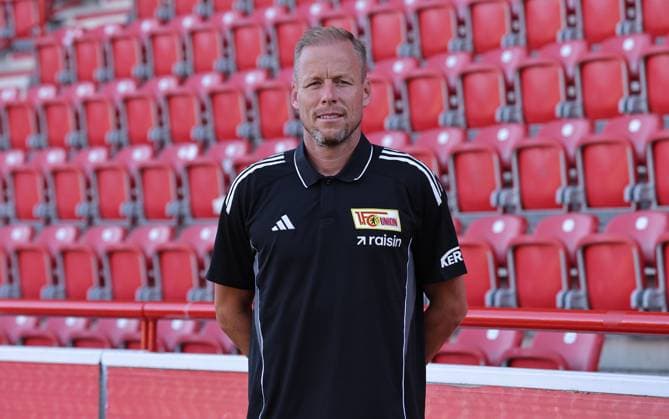 Co Coach Kevin McKenna 1 FC Union Berlin FCU Soccer 1 BL Bundesliga Porträttermin Season 2025 2026 Headshot, portrait, introduction, presentation, press event, GER 19 08 25